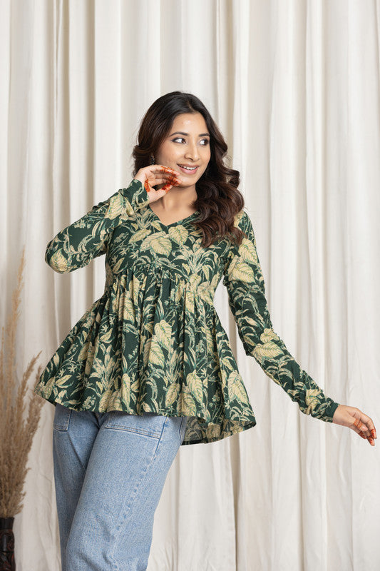 SANGAKURTI Green Tops