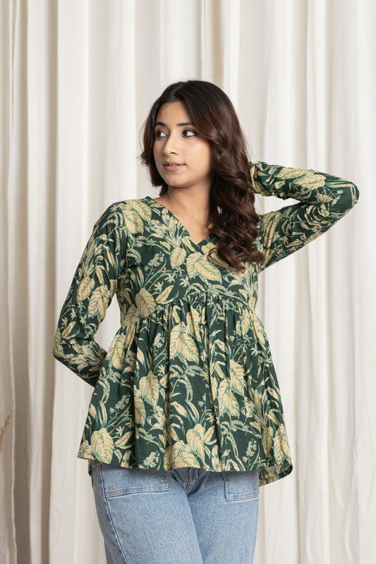 SANGAKURTI Green Tops