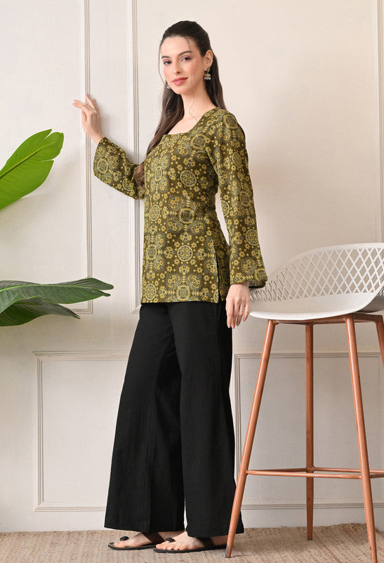 SANGAKURTI Green Tops