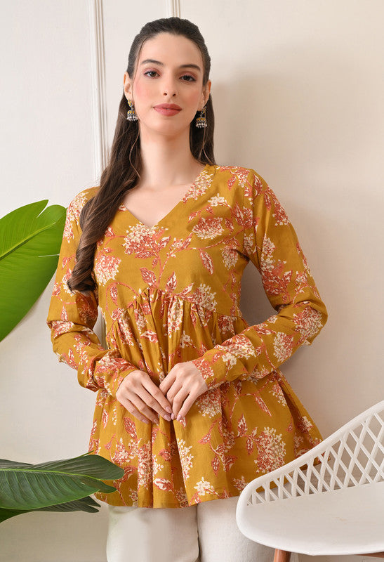 SANGAKURTI Mustard Tops