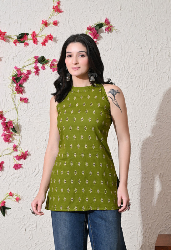 SANGAKURTI Green Tops
