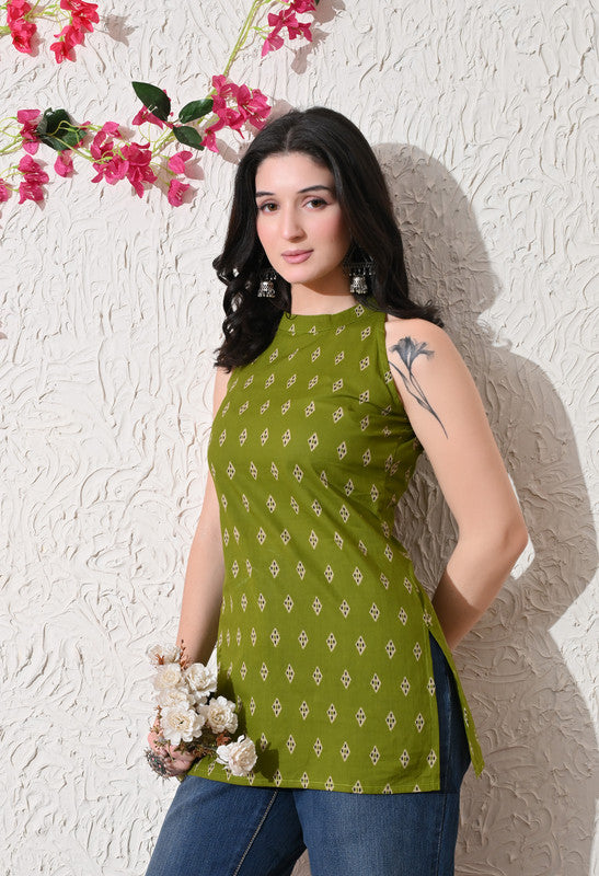 SANGAKURTI Green Tops