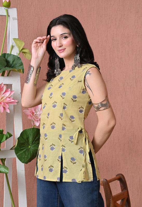 SANGAKURTI PISTA GREEN Kurtis